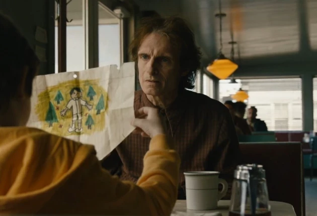 Кадр из сериала «Извне» 1 сезона 4 серии